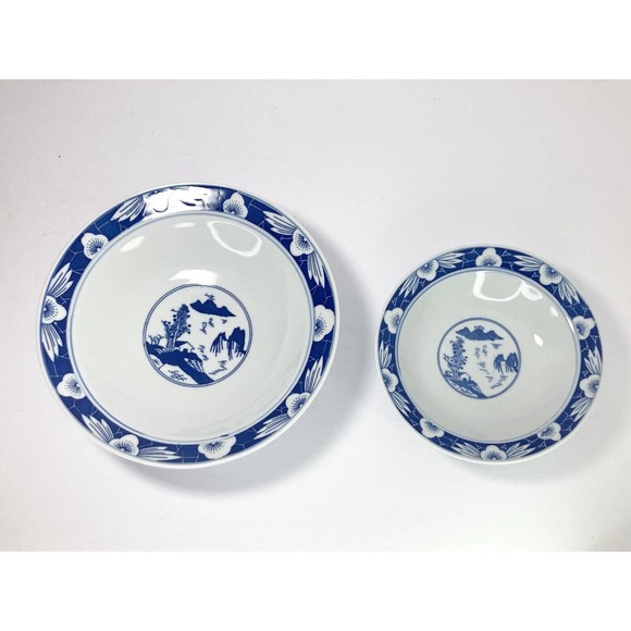 2 Footed Blue/White Lotus Porcelain Chinese Bowls, Jingdezhen c1970-80s, 7” & 9” - Picture 2 of 5